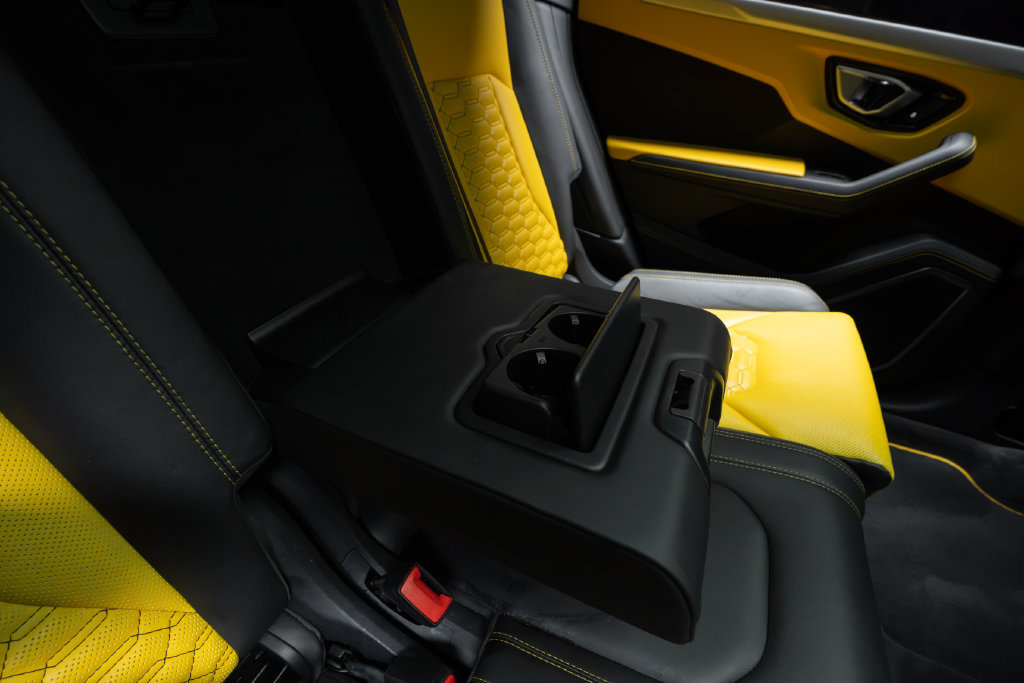 Used 2020 Lamborghini Urus AWD/4WD image 42