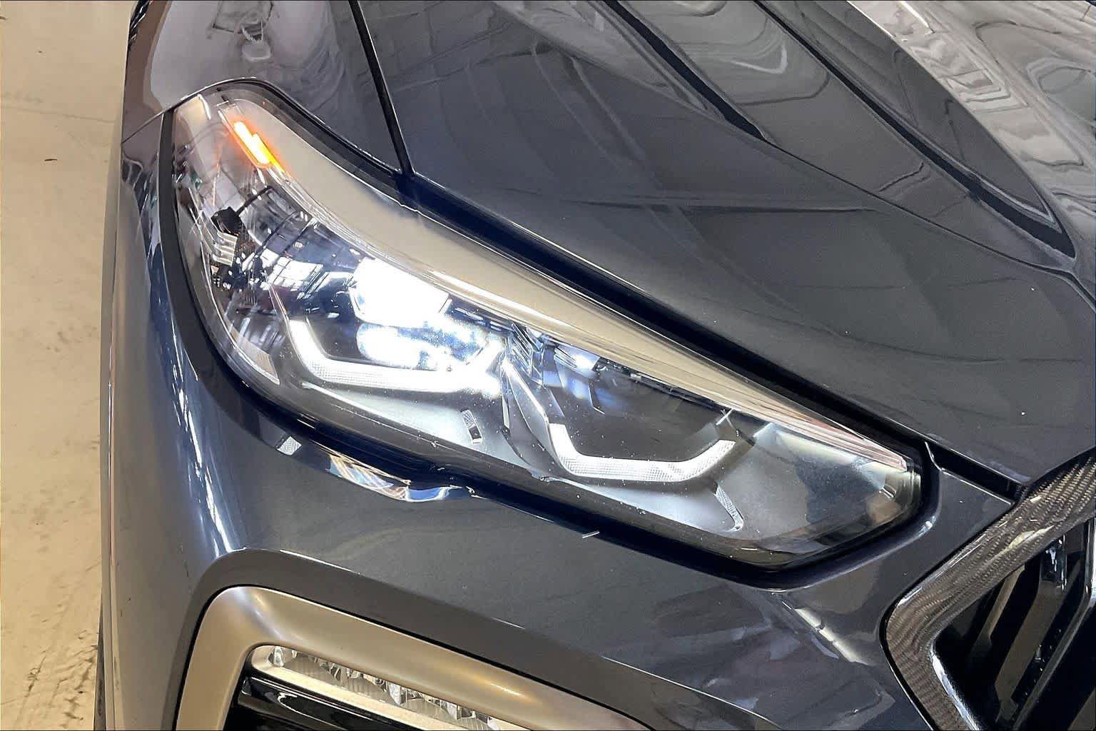 Used 2021 BMW X6 M50i w/ Premium Package AWD/4WD image 24