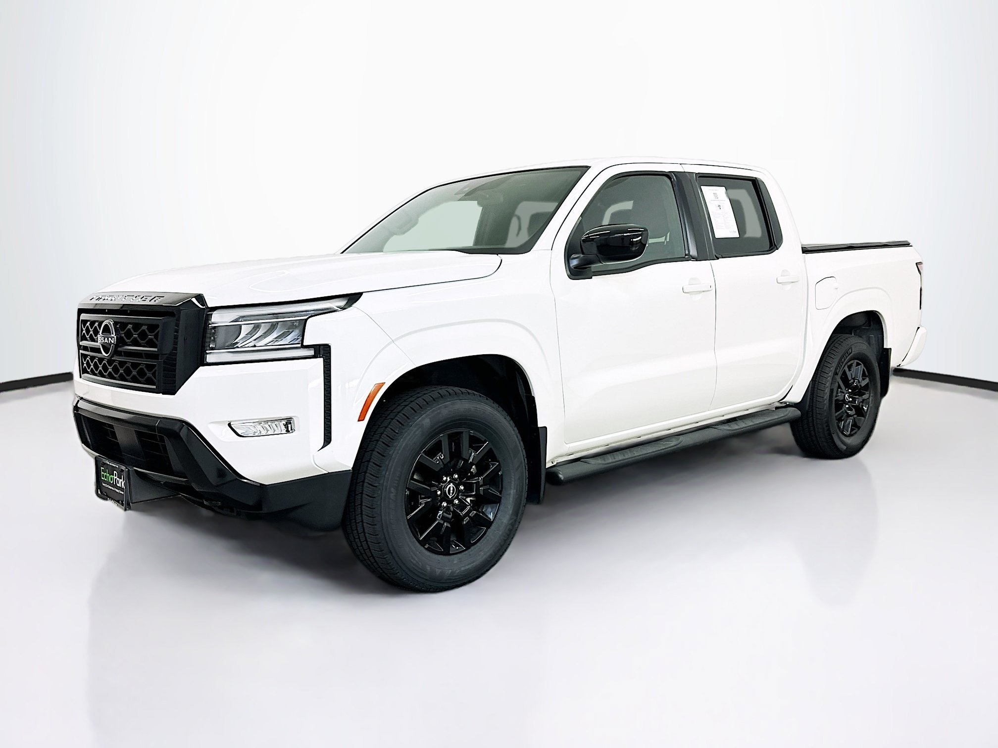 Used 2023 Nissan Frontier SV AWD/4WD image 3