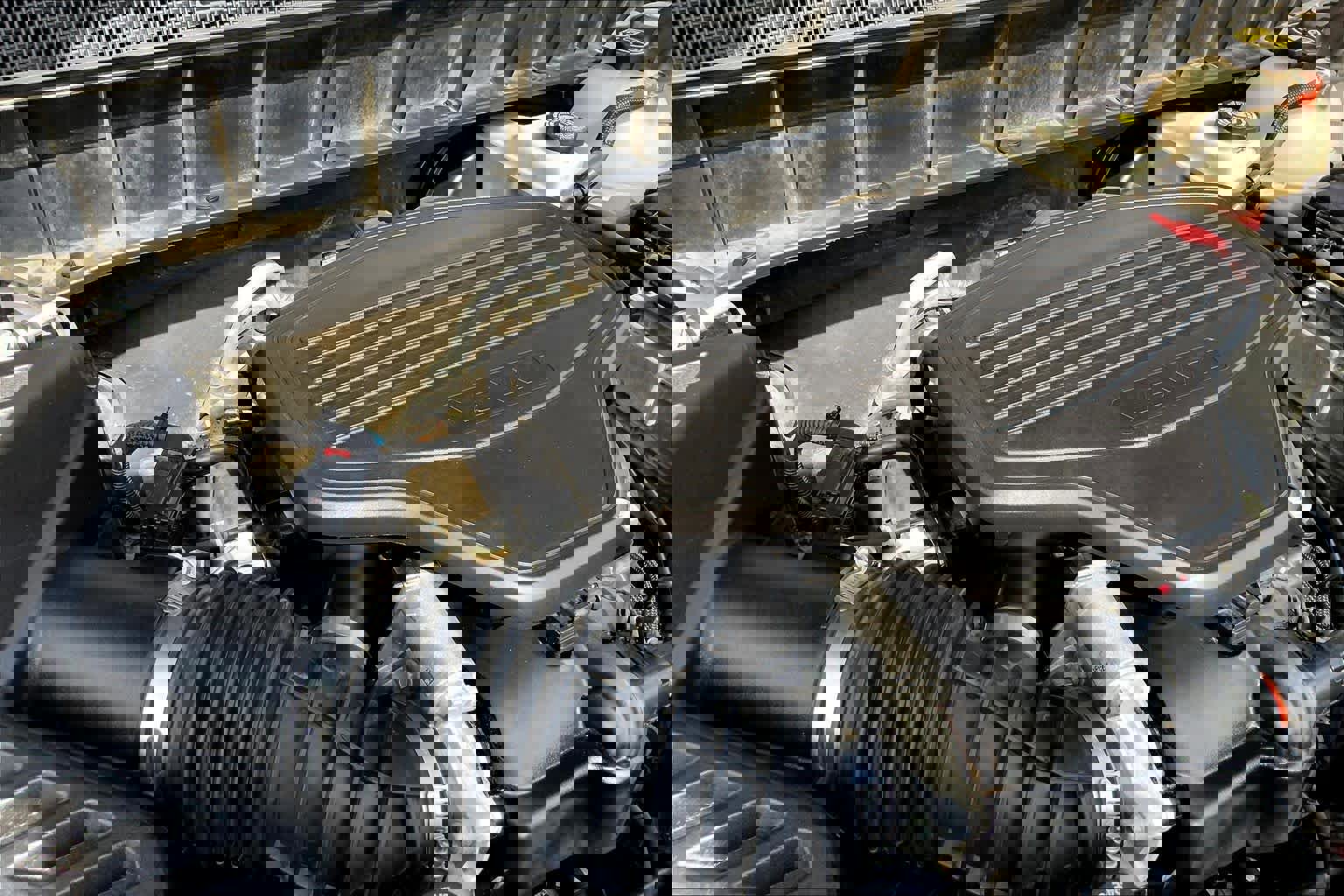 Used 2019 GMC Acadia SLT w/ Black Edition image 32