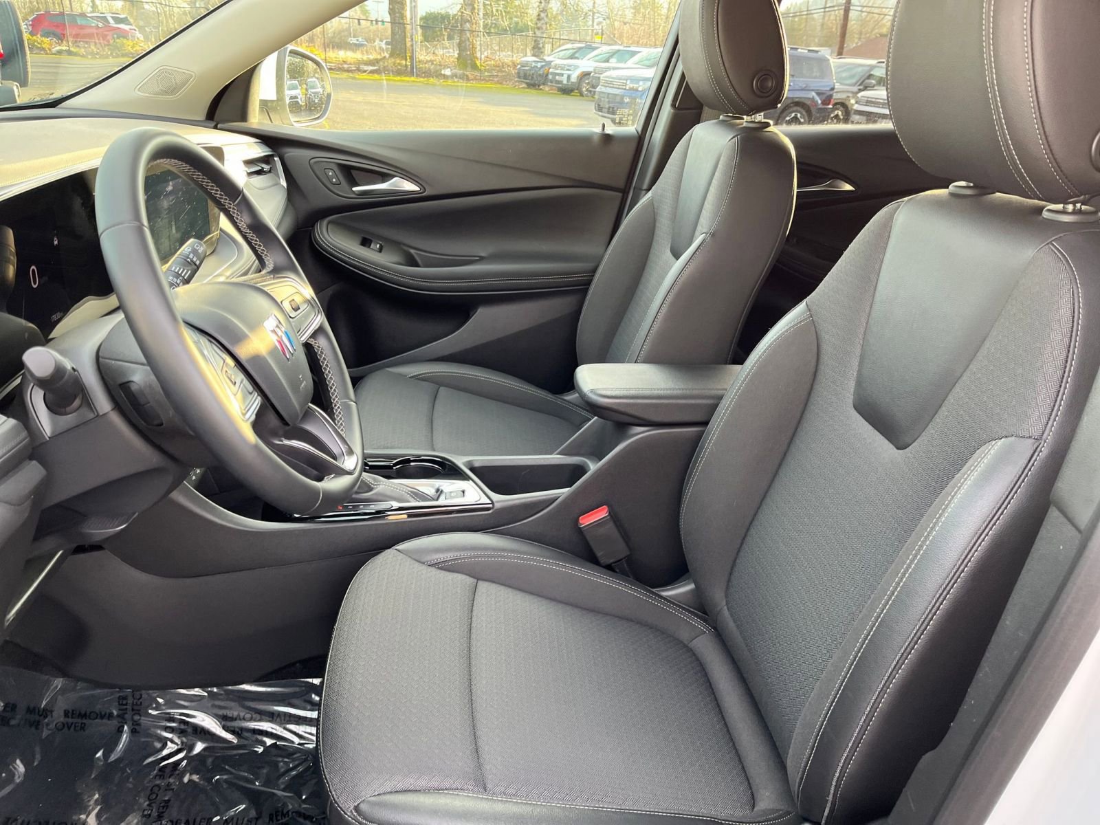 Used 2025 Buick Encore GX Preferred image 36