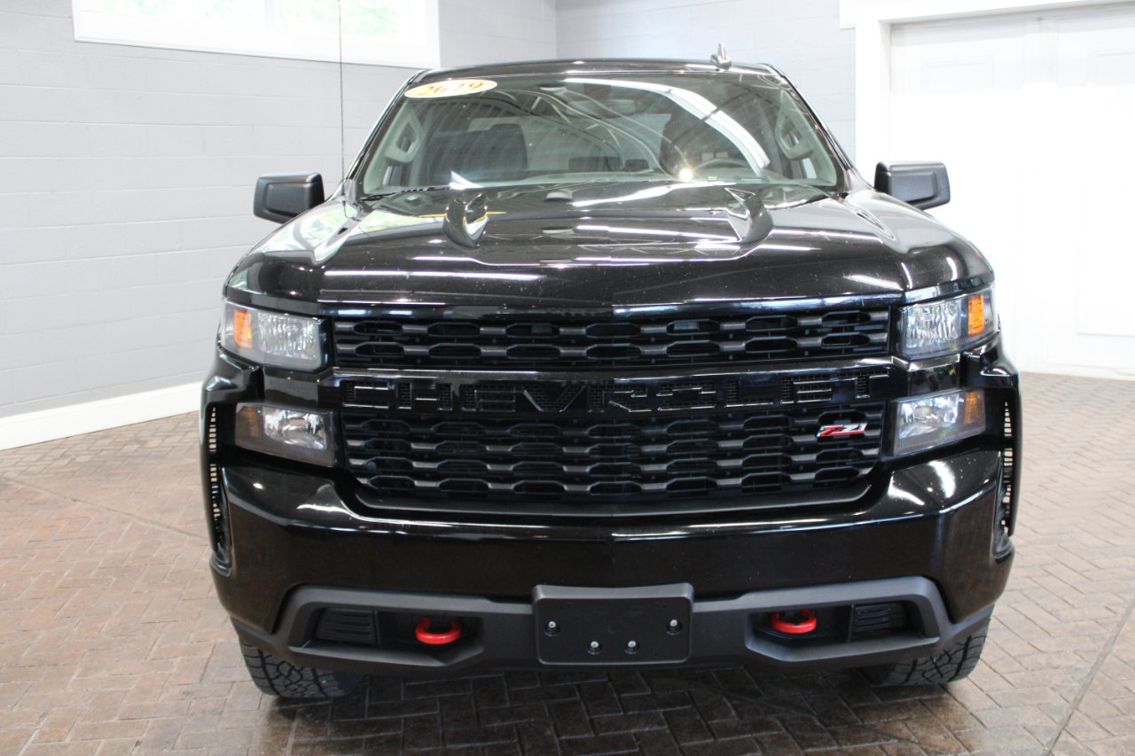 Used 2019 Chevrolet Silverado 1500 Custom Trail Boss w/ Custom Convenience Package image 2