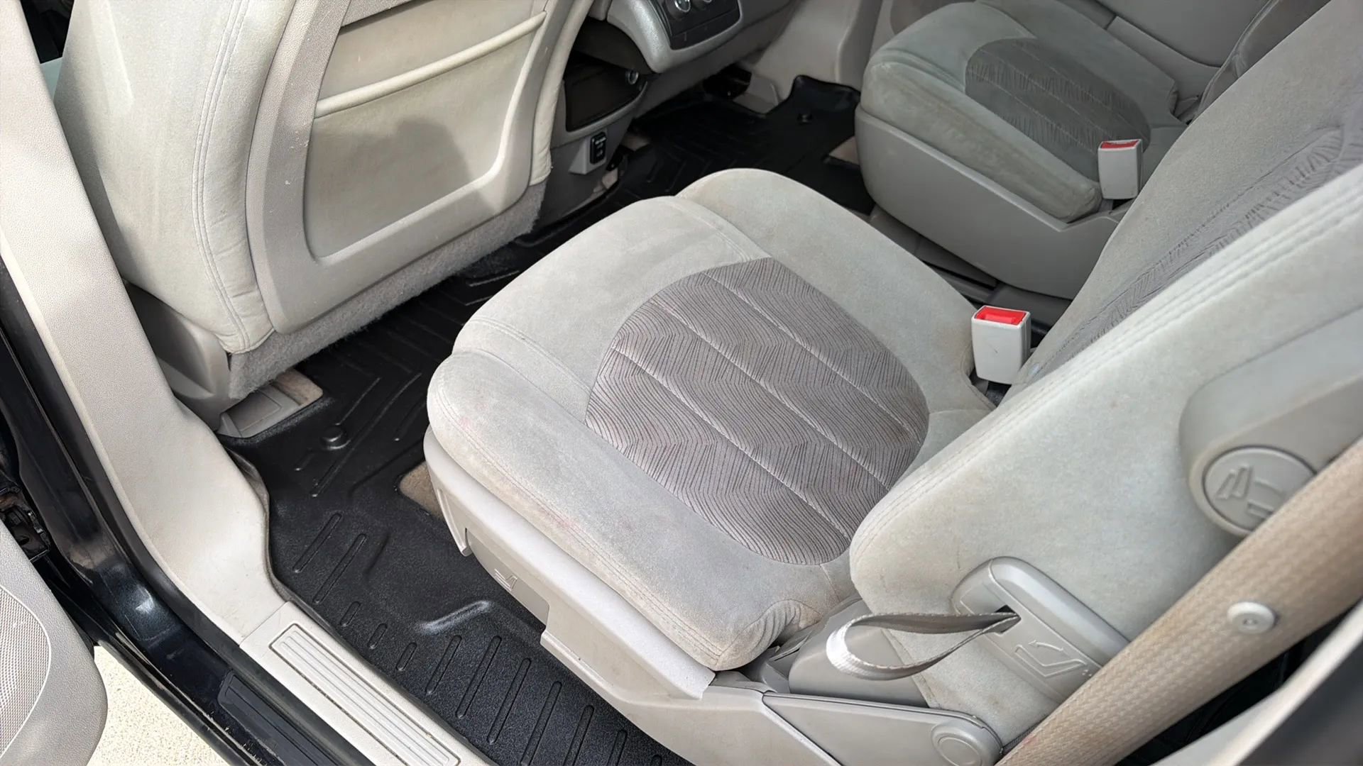Used 2015 Buick Enclave Convenience FWD image 36