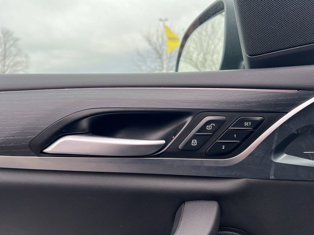 Used 2024 BMW X3 xDrive30i image 11