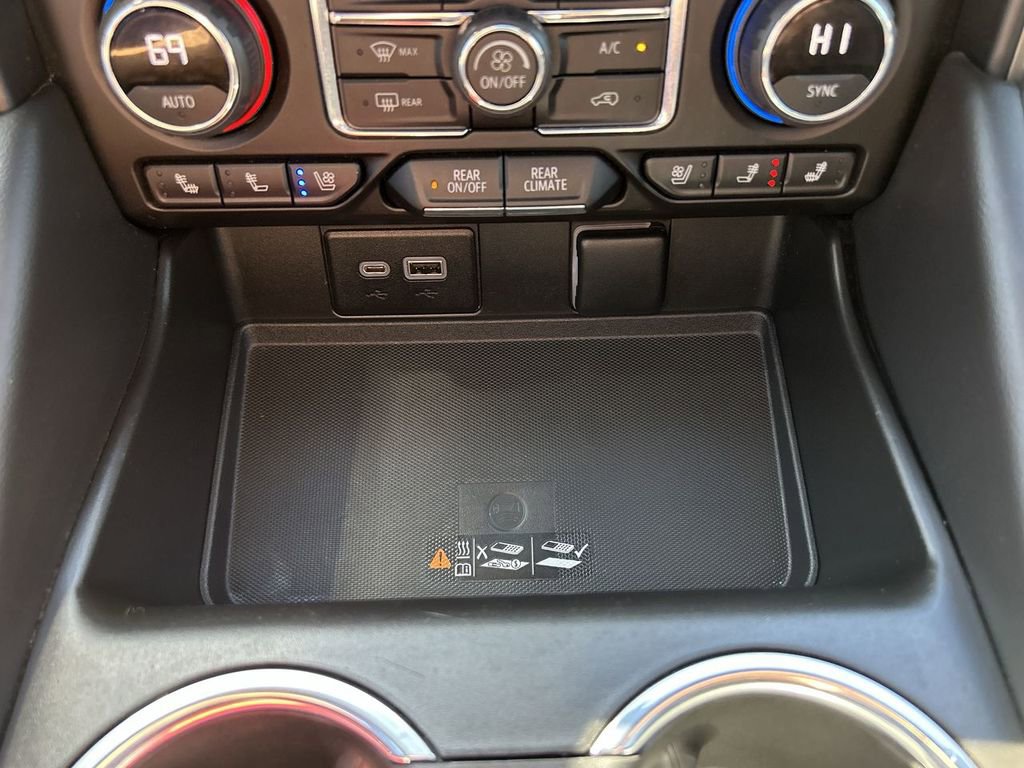 Used 2022 Chevrolet Tahoe High Country image 36