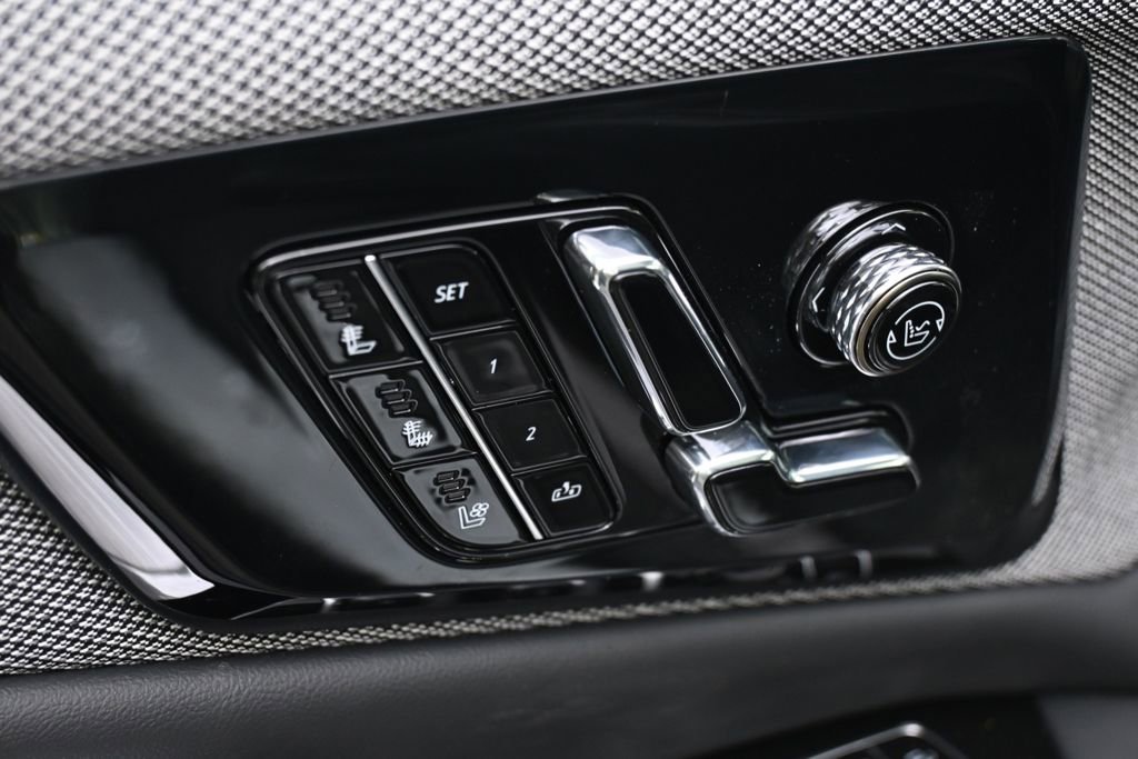 New 2026 Cadillac Optiq Sport 2 w/ LPO, Floor Liner Package image 14