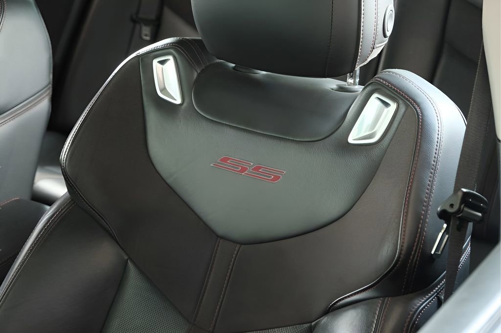 Used 2017 Chevrolet SS RWD image 25