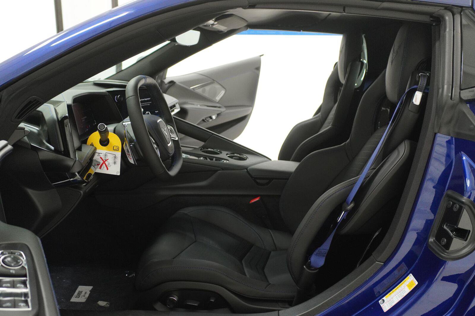 New 2027 Chevrolet Corvette Stingray Convertible RWD image 5