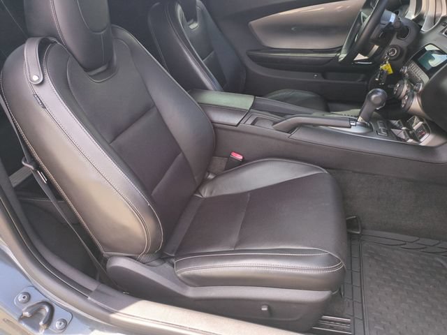 Used 2010 Chevrolet Camaro LT w/ RS Package RWD image 17