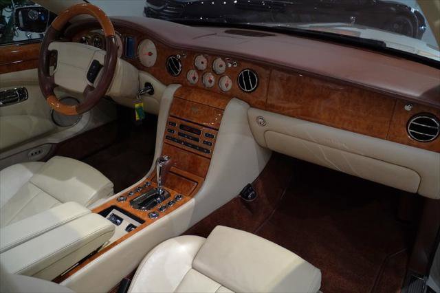 Used 2008 Bentley Azure image 20