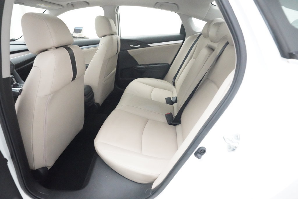 Certified 2018 Honda Civic Touring image 15