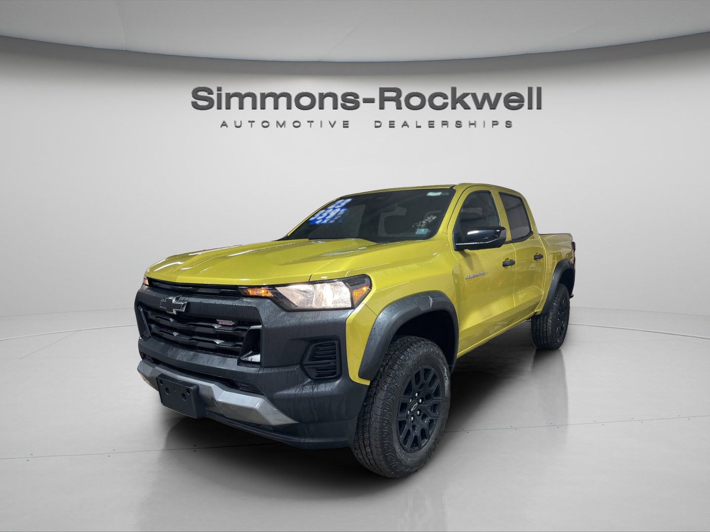 Used 2023 Chevrolet Colorado Trail Boss w/ Advanced Trailering Package AWD/4WD image 1