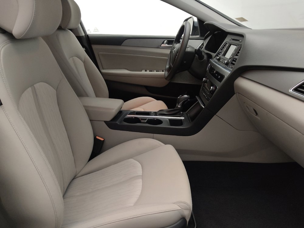 Used 2016 Hyundai Sonata SE FWD image 21