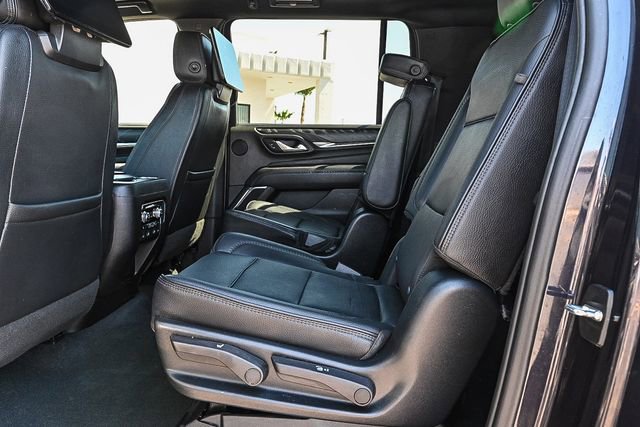 Used 2023 GMC Yukon XL Denali w/ Advanced Technology Package image 19