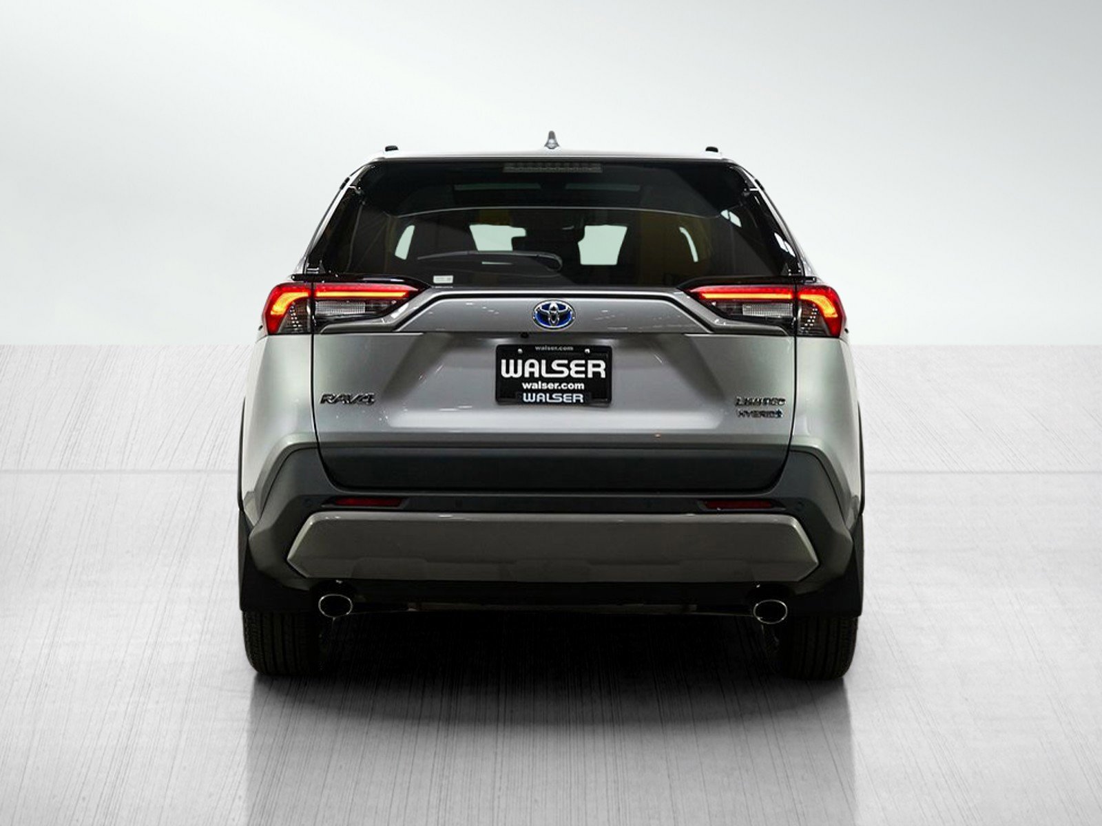 Used 2023 Toyota RAV4 Limited AWD/4WD image 4