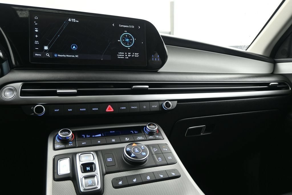 Used 2023 Hyundai Palisade SEL w/ Premium Package AWD/4WD image 19