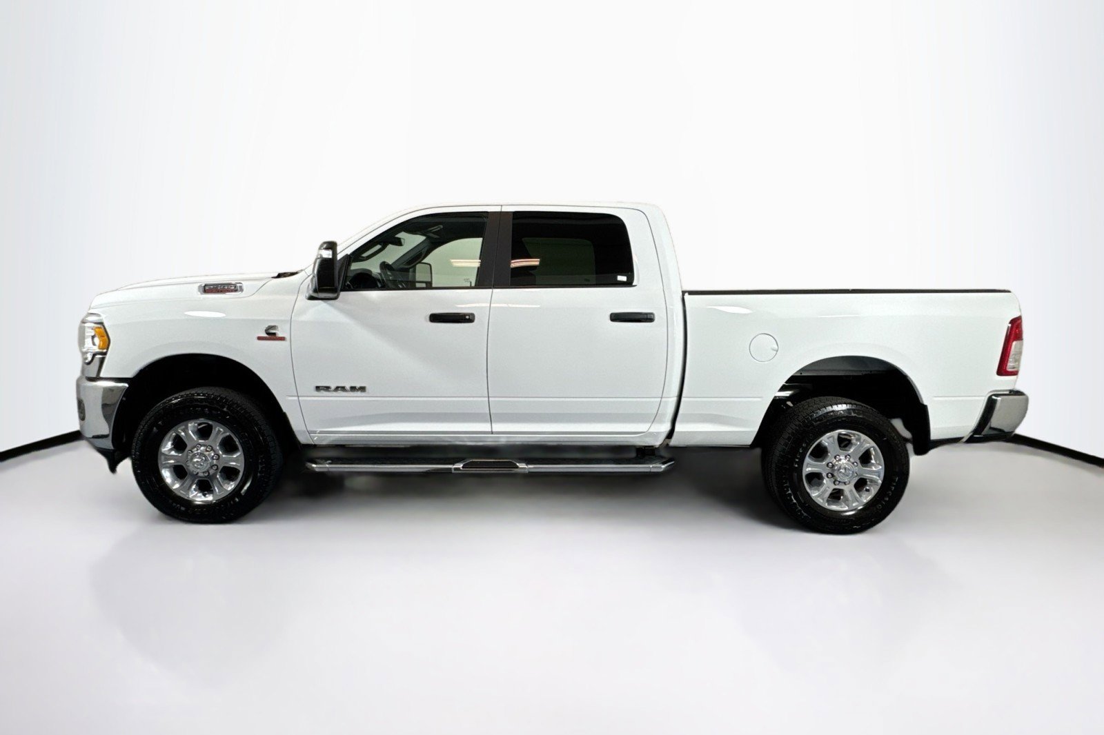 Used 2023 RAM 2500 Big Horn w/ Level 1 Equipment Group image 7