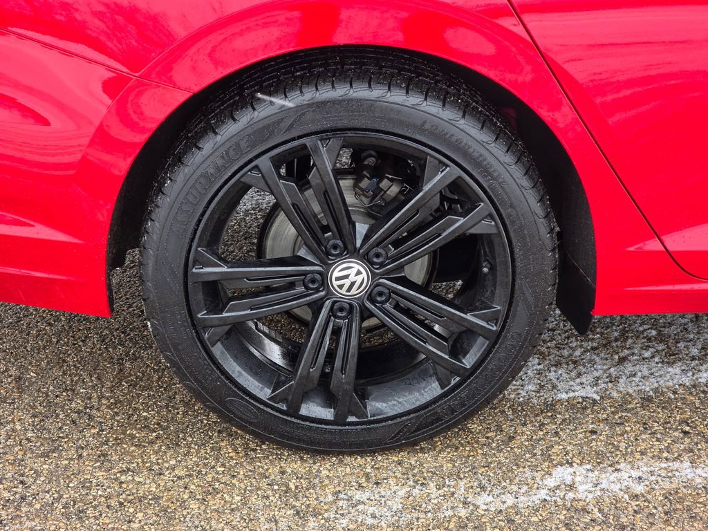Used 2020 Volkswagen Jetta R-Line image 11