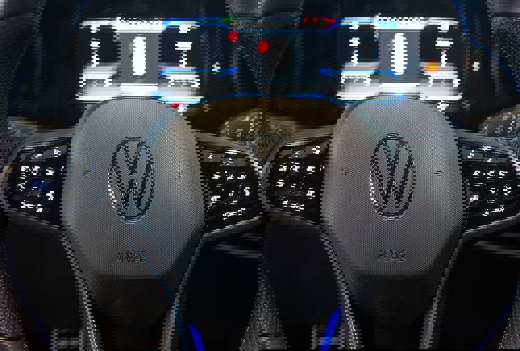 New 2024 Volkswagen Golf R image 21