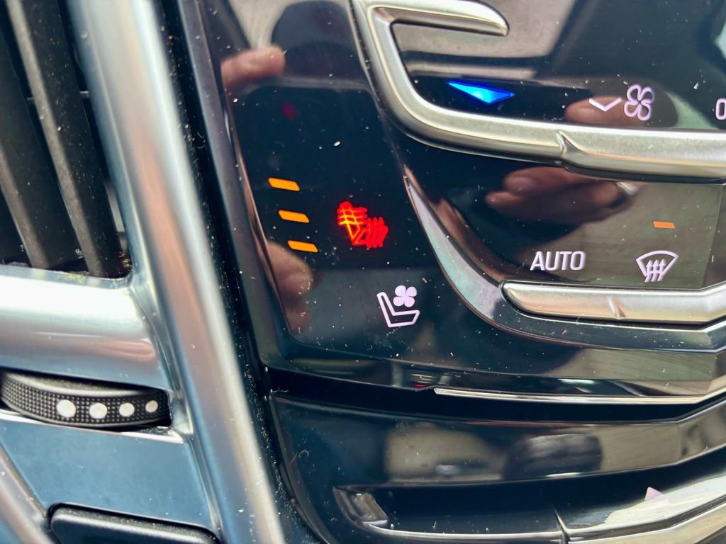 Used 2015 Cadillac SRX Premium image 18