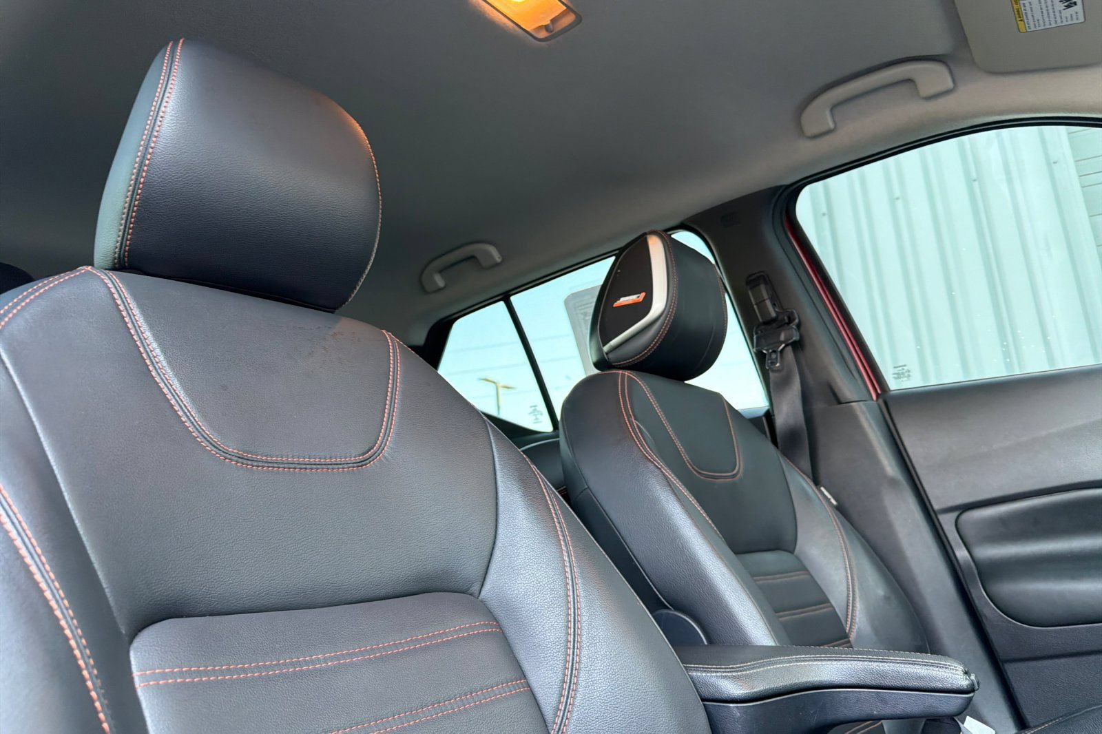 Used 2020 Nissan Kicks SR w/ SR Premium Package FWD image 16