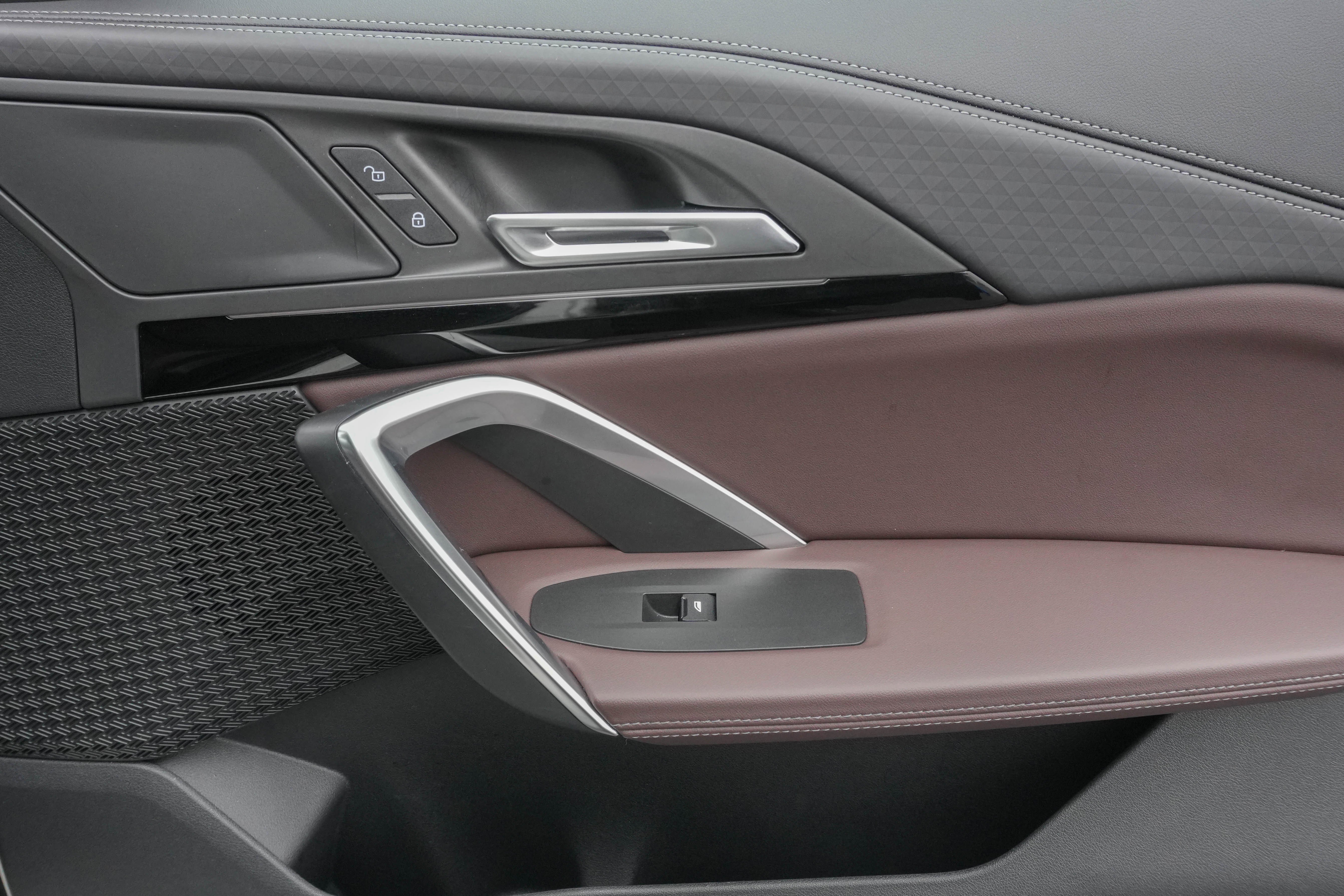 Certified 2025 BMW X2 xDrive28i image 31