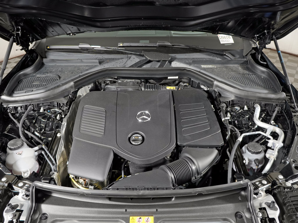Used 2026 Mercedes-Benz GLC 300 4MATIC image 31