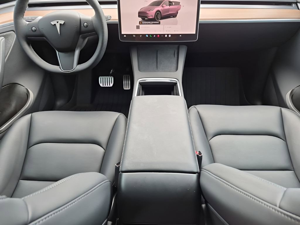 Used 2025 Tesla Model Y Performance image 22