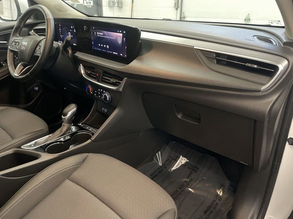 Used 2024 Buick Encore GX Preferred w/ Comfort Package image 21
