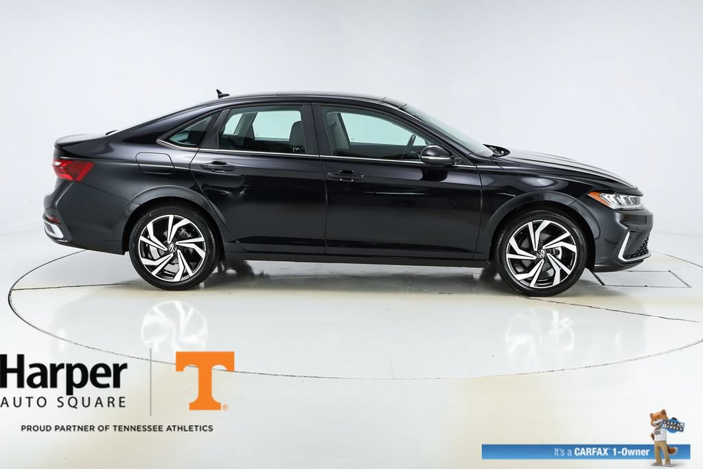 Used 2025 Volkswagen Jetta SEL FWD image 53