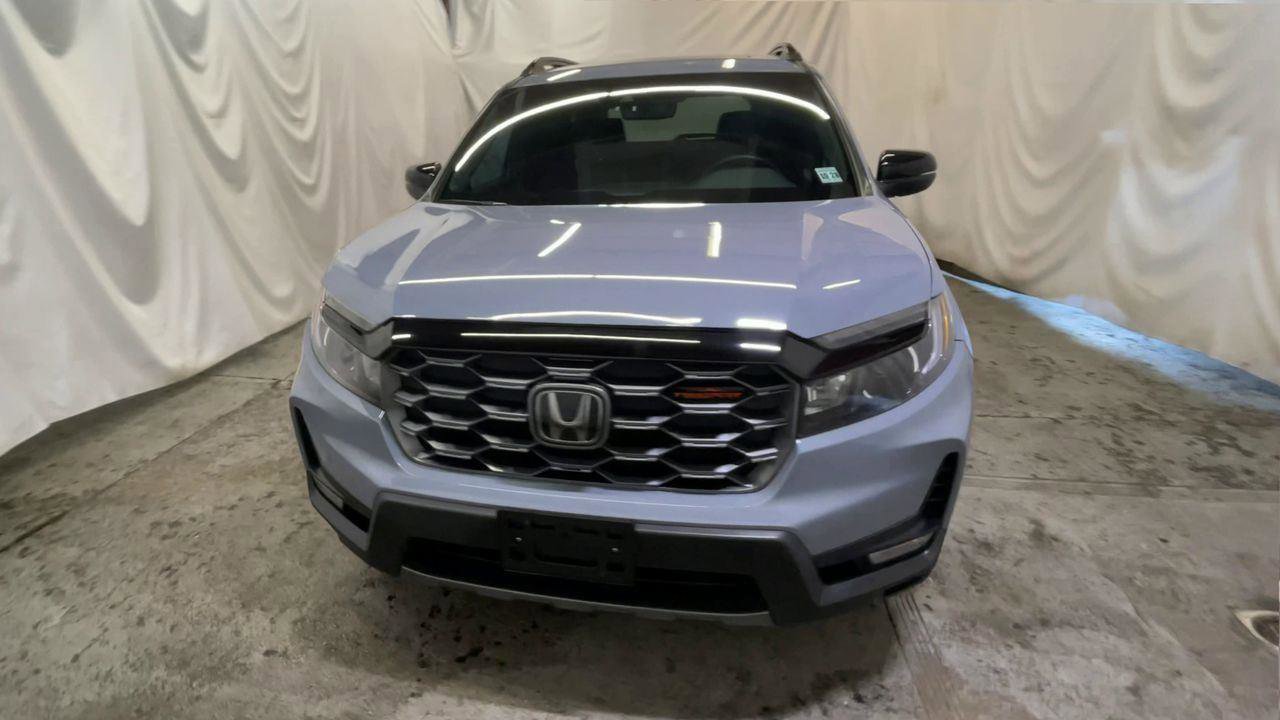 Certified 2023 Honda Passport TrailSport image 3