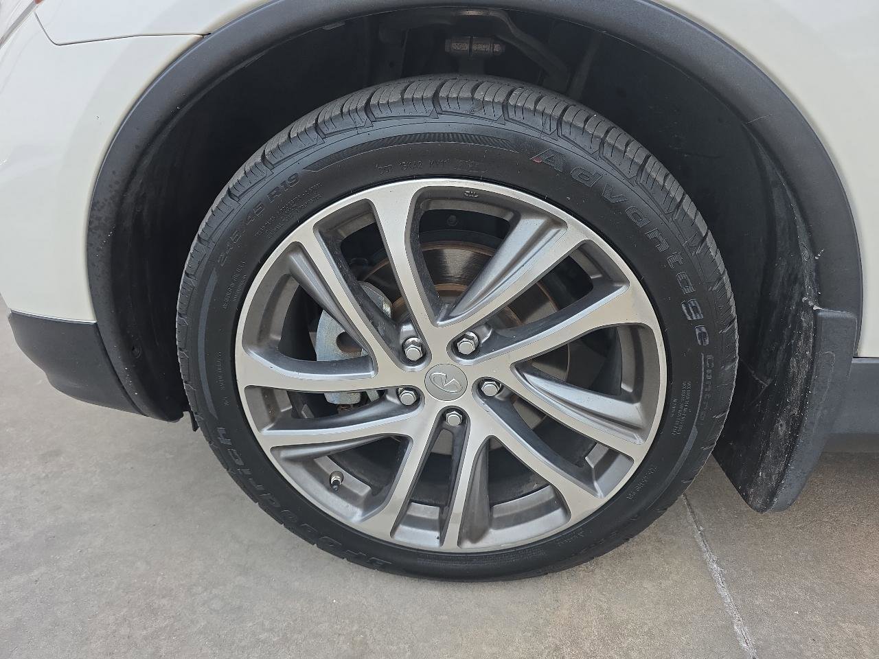 Used 2016 INFINITI QX50 AWD w/ Technology Package image 30