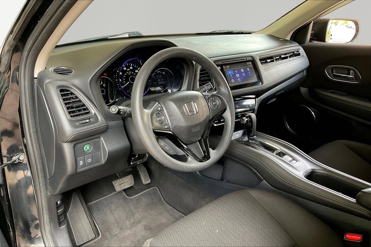 Used 2018 Honda HR-V EX image 16