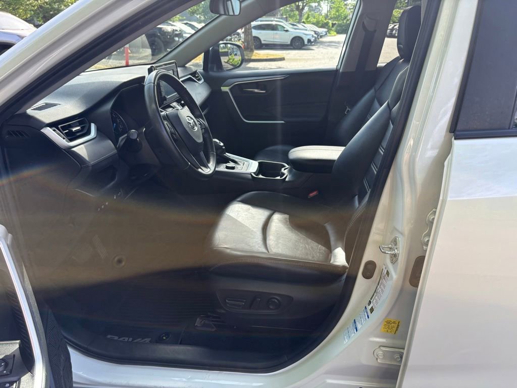 Used 2021 Toyota RAV4 XLE Premium AWD/4WD image 12
