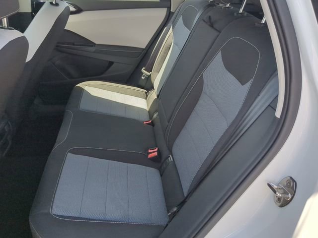 Used 2025 Volkswagen Taos S FWD image 15