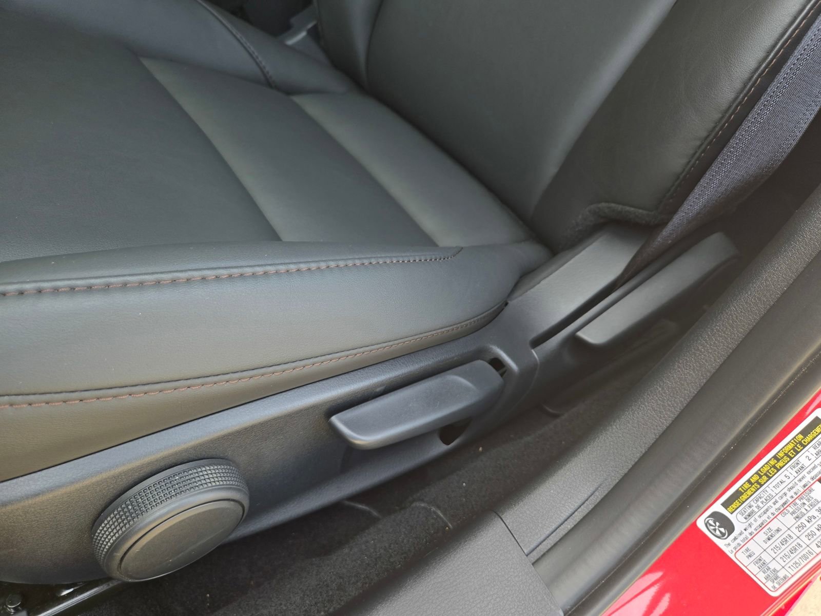 Certified 2025 MAZDA MAZDA3 s FWD image 25