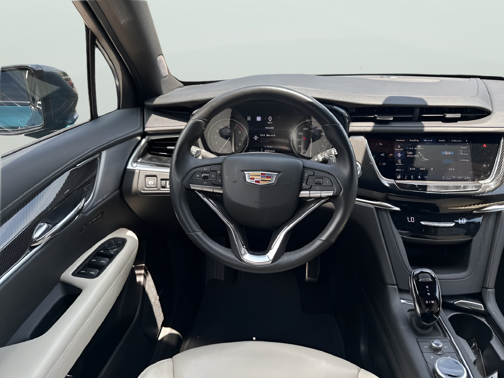Used 2025 Cadillac XT6 Sport w/ Technology Package AWD/4WD image 28
