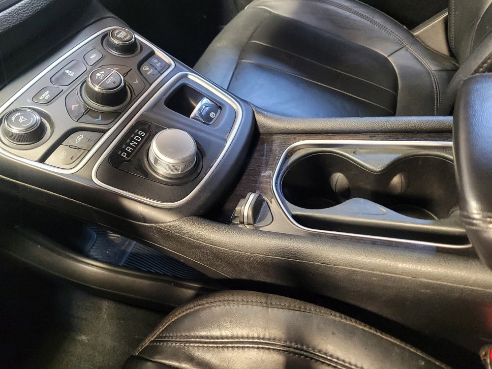 Used 2015 Chrysler 200 C w/ Navigation & Sound Group I FWD image 26