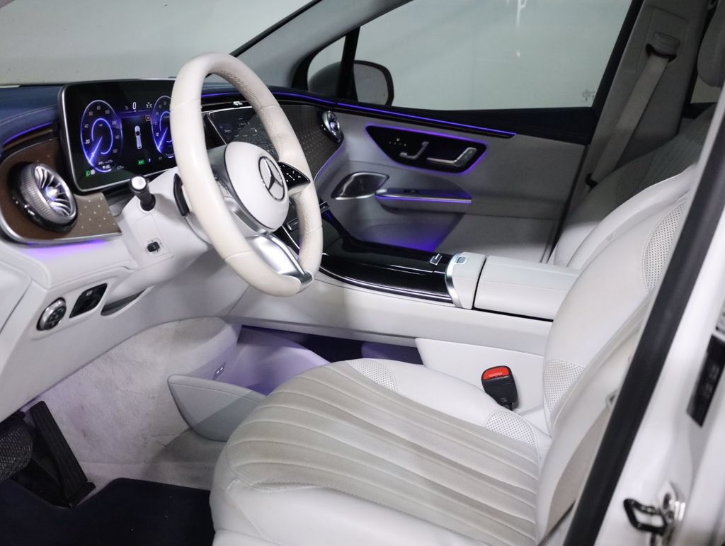 Certified 2023 Mercedes-Benz EQE 500 4MATIC SUV image 36