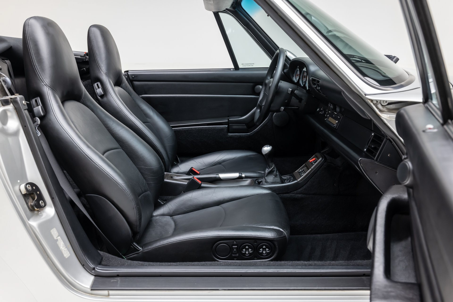 Used 1998 Porsche 911 Cabriolet image 38