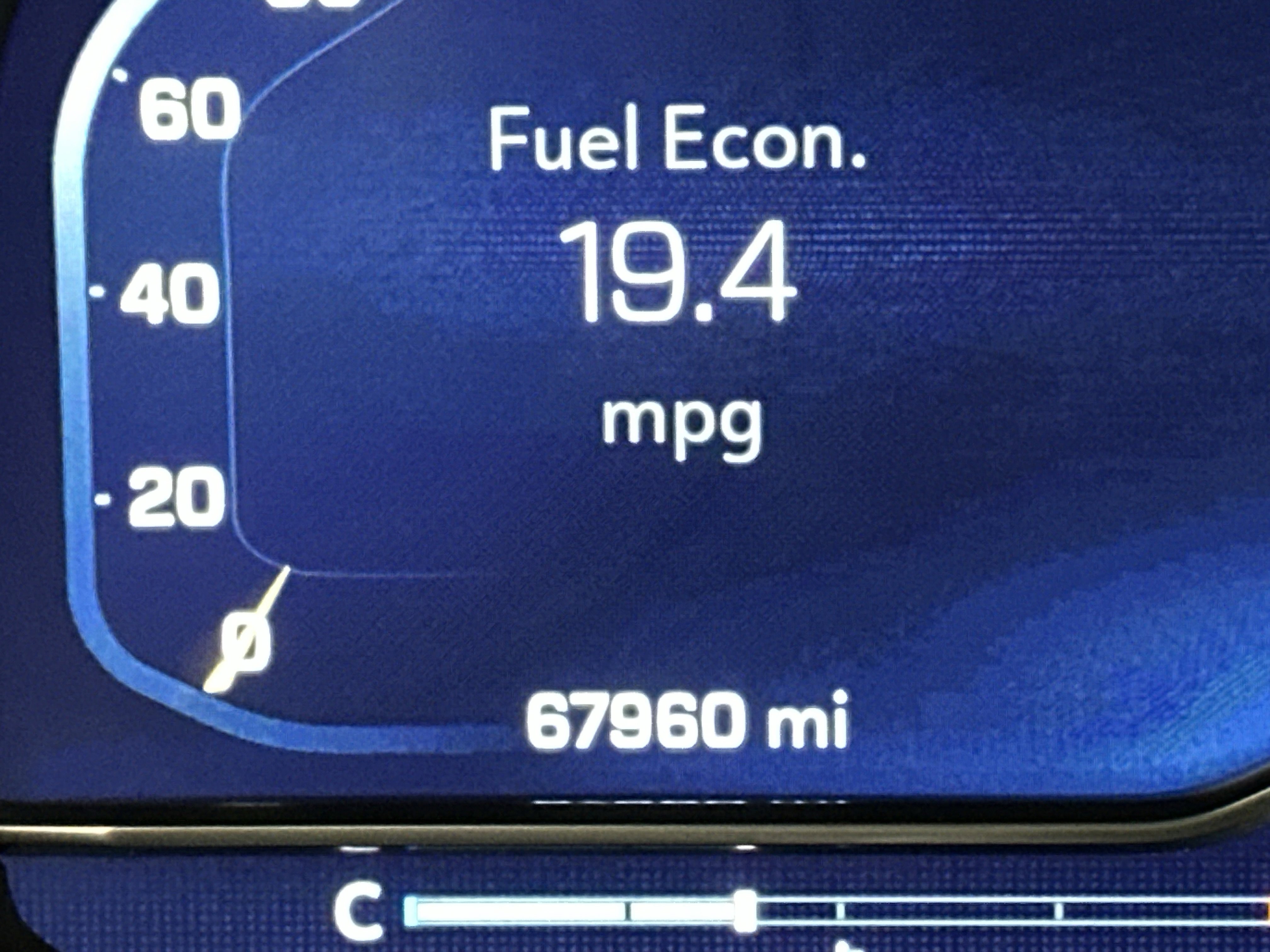 Used 2024 Chevrolet Suburban Premier image 32