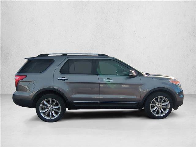 Used 2013 Ford Explorer XLT image 4