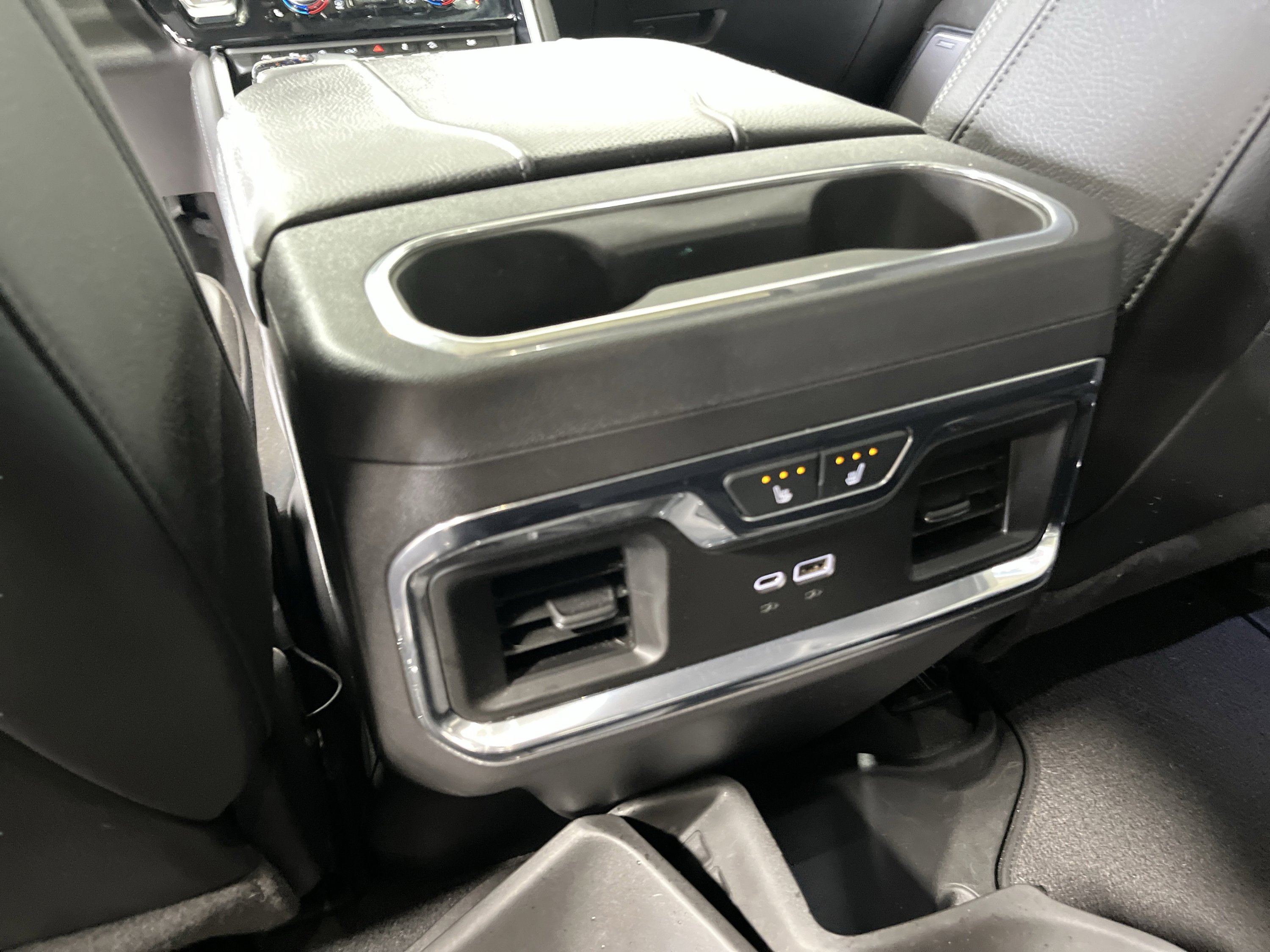 Used 2024 GMC Sierra 1500 Denali w/ Denali Reserve Package image 33