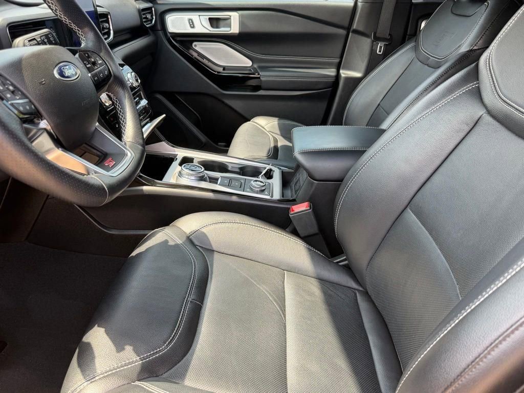 Used 2022 Ford Explorer ST w/ Equipment Group 401A AWD/4WD image 6