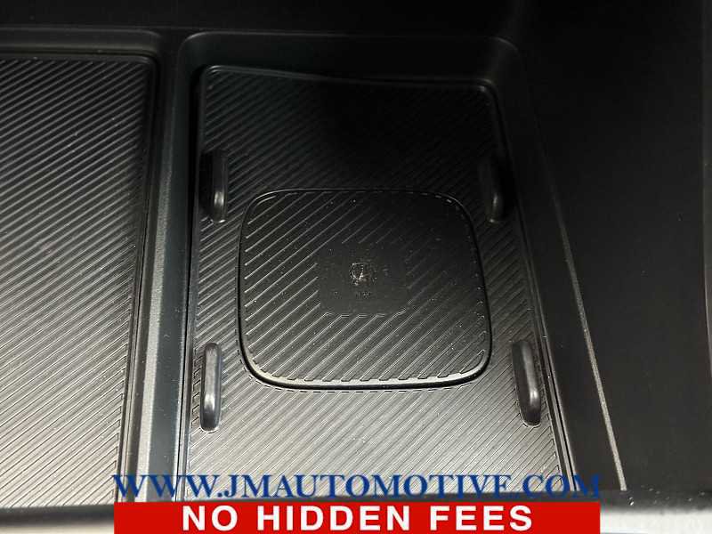 Used 2025 Kia Carnival SX Prestige image 38