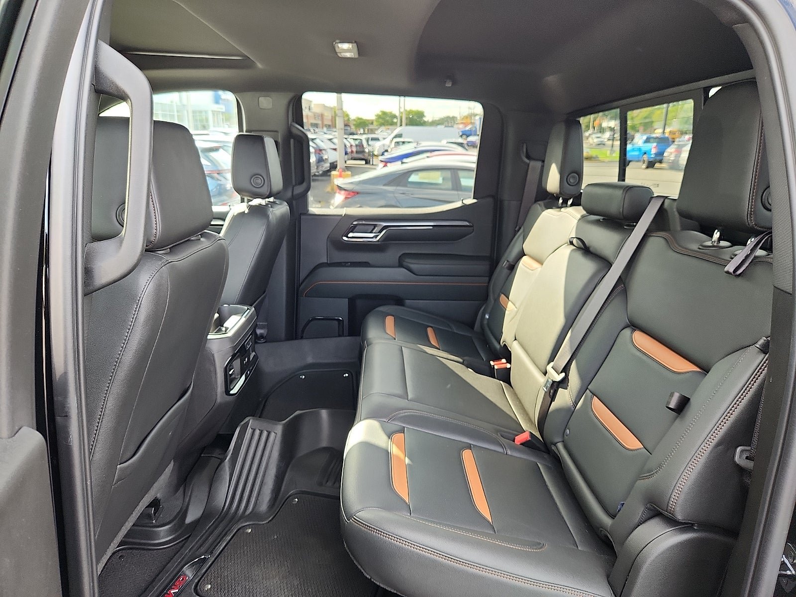 Certified 2024 GMC Sierra 1500 AT4 w/ Technology Package AWD/4WD image 10