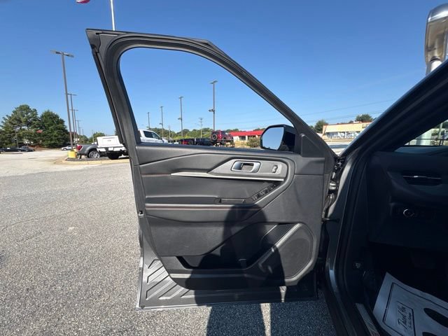 Certified 2025 Ford Explorer ST-Line AWD/4WD image 10
