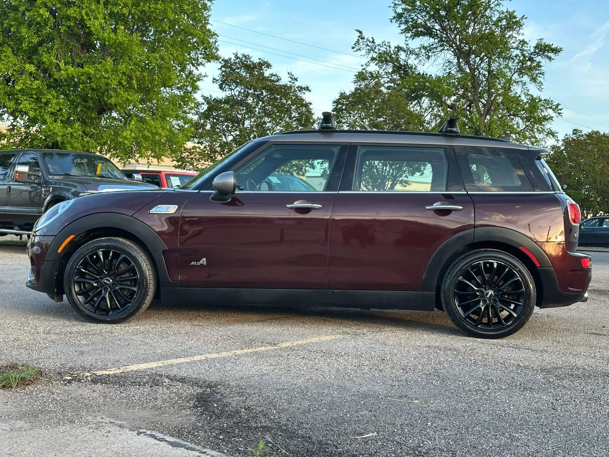 Used 2017 MINI Cooper Clubman S AWD/4WD image 3
