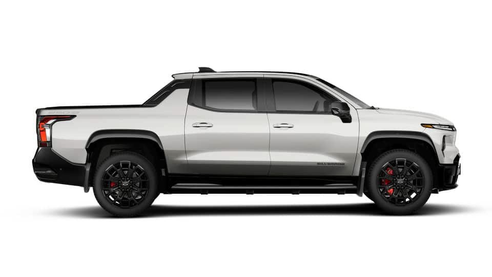 New 2026 Chevrolet Silverado EV 4x4 Crew Cab image 5