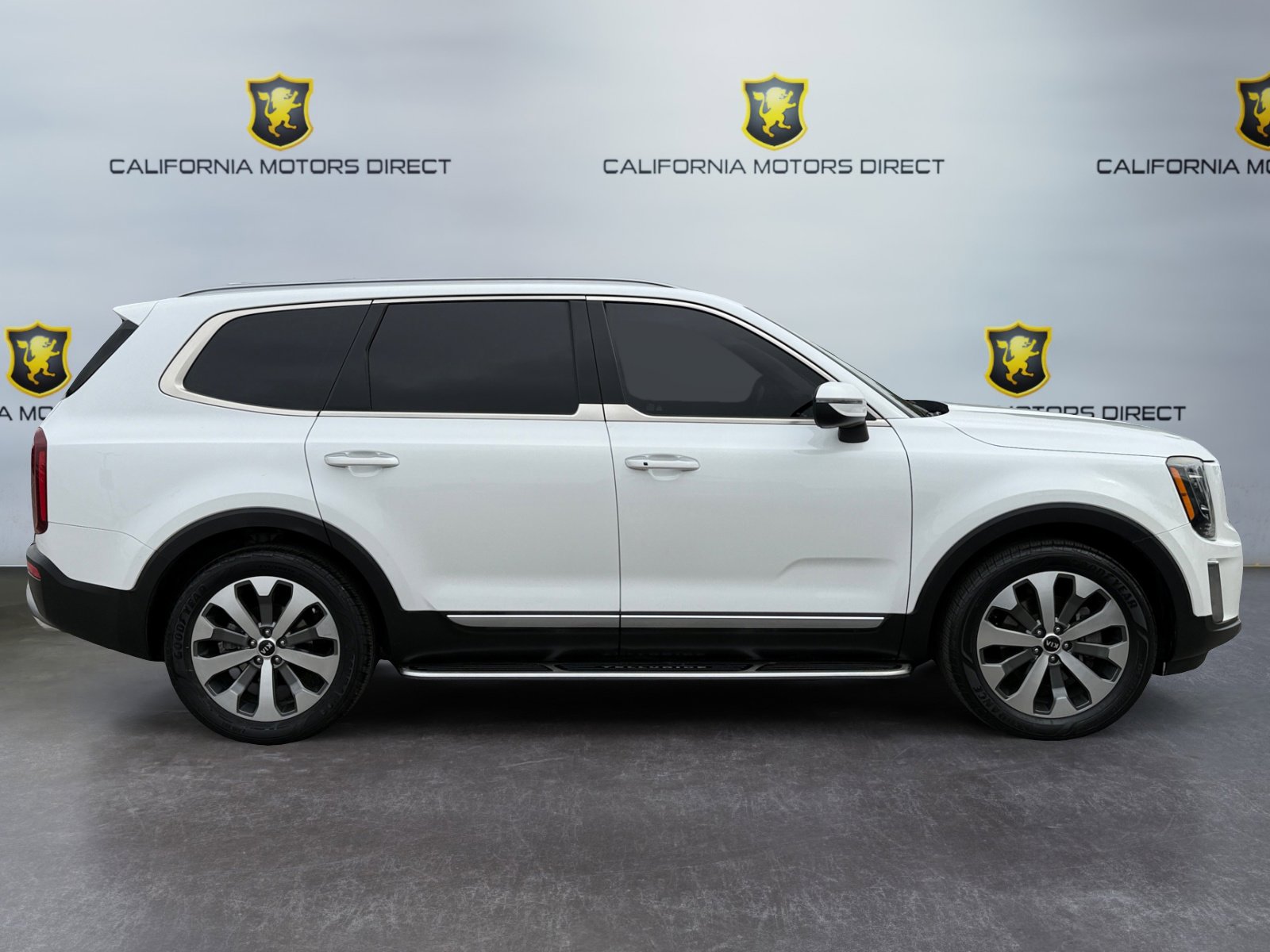 Used 2020 Kia Telluride S FWD image 6